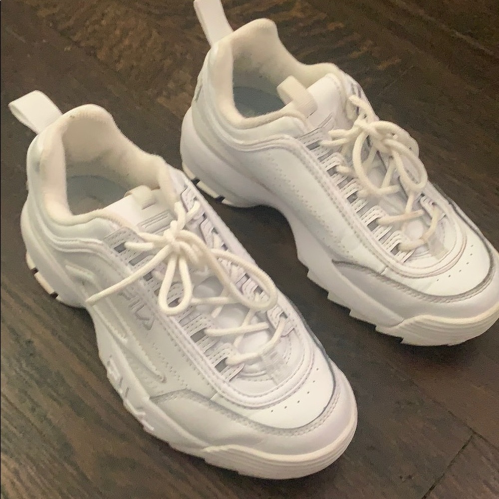 Fila tennis shoes
